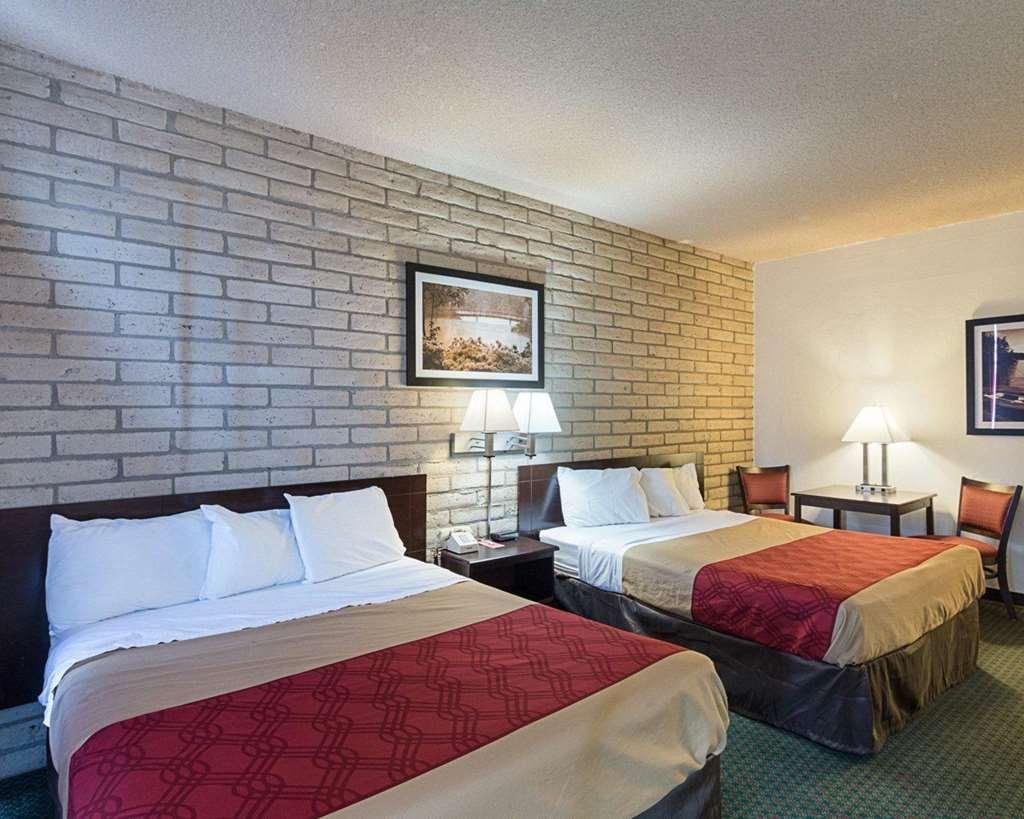 Econo Lodge Σαν Άντζελο Δωμάτιο φωτογραφία